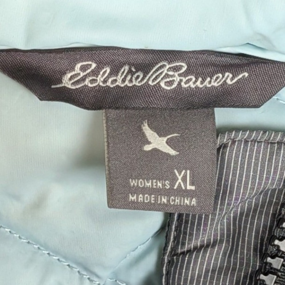 Eddie Bauer Womens XL Grey Pinstripe Hooded Down Puffer Jacket Quilted Full Zip - Picture 2 of 10